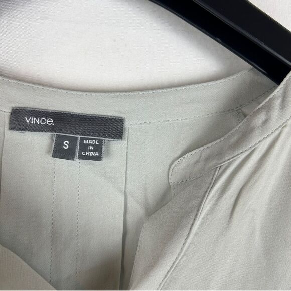 Vince light gray half button silk blouse top size S - Picture 2 of 7